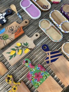 atelier peinture sur plance à découper